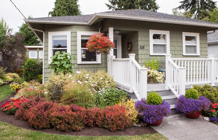 Make Your Garden Picturesque With Perfect Landscaping Ideas